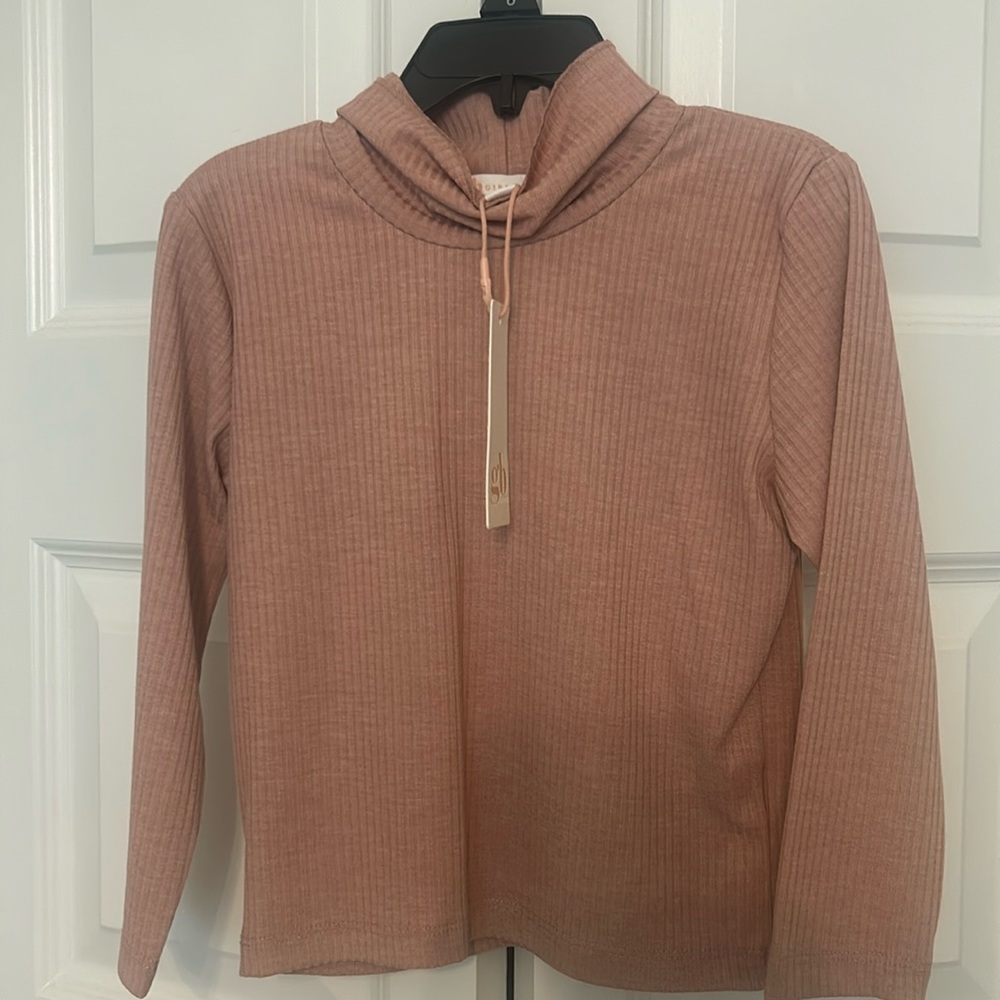 Brand new girls size 6 pink/tan Gianni Bini turtleneck shirt
